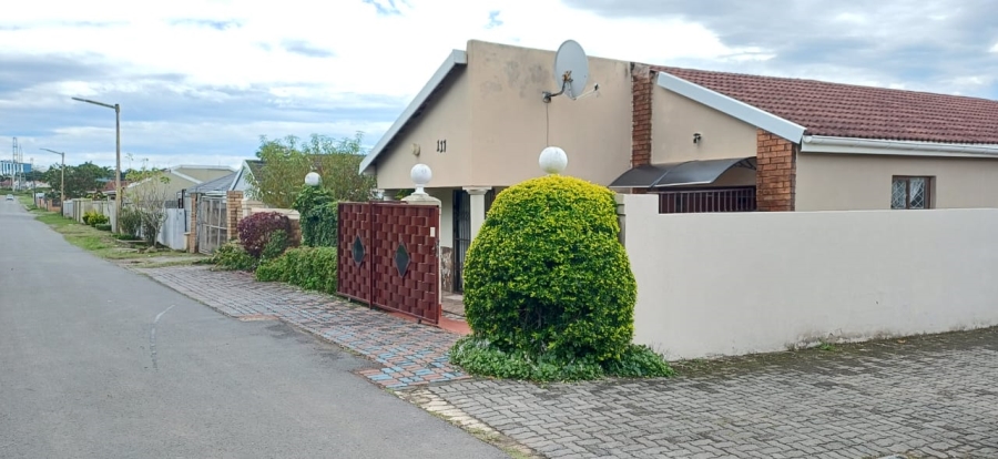 4 Bedroom Property for Sale in Haven Hills Eastern Cape